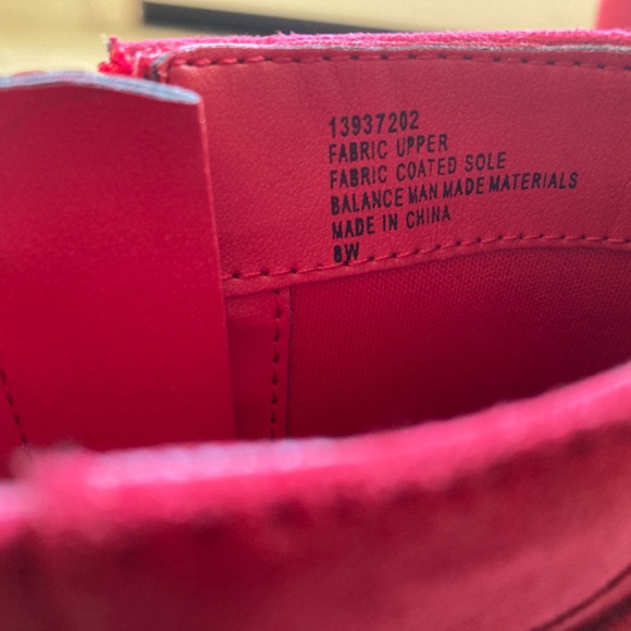 Torrid 8W Red Pointed Toe Bootie - Picture 5 of 6